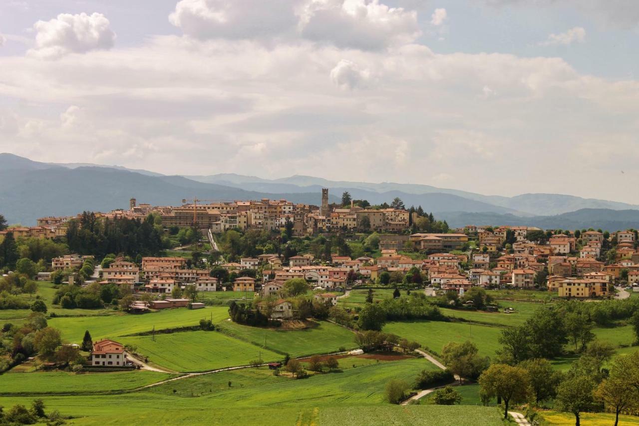 Case Vacanze Del Dovizi - Casa Fiorita Villa Bibbiena Kültér fotó